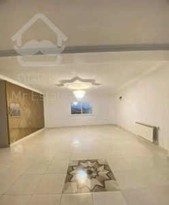 فروش آپارتمان ۱۲۵متری سه خواب در مرکز شهر