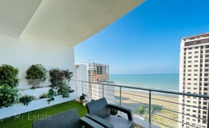 فروش اپارتمان ۱۴۰ متری طبقات بالا در سرخرود