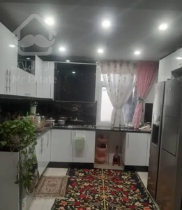 فروش آپارتمان ۱۳۲ متری ۲ خوابه طبقه ۲ در شیخ هادی