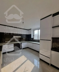 آپارتمان۱۶۷متری خوش نقشه باغ زیار