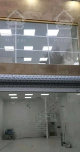 بر اندرزگو ۳۰۰ متر مغازه دارای ملکیت و عرصه و عیان