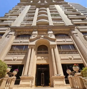 فروش آپارتمان تک واحدی ۳۶۰ متری ۴ خوابه در اقدسیه