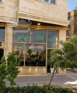 واحد لوکس ۱۰۰ متری