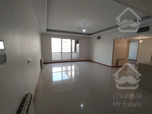 ۹۰ متر « شهرزیبا » ۴ ساله / طبقه ۸ « رو به آفتاب »