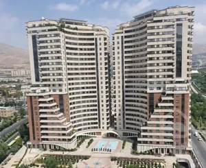 ۵۶۰ متر پنت هاوس ( برج دوقلوی المپیک )