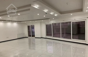 ۲۰۰ متری  هرطبقه یک واحد سه سال ساخت نهضت