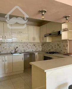 مطهری میرعماد ۹۴ متر