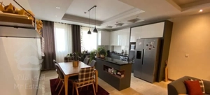 ۷۰ متری ۲ خوابه در شهرک نفت (منطقه ۵)