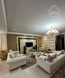 ۱۴۰ متر ، ۳ خواب ، فوق‌العاده خوش نقشه، بوستان ها