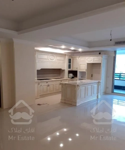 فروش ۱۵۰ متری طبقات بالایی ویو دریاچه و جنگل چیتگر