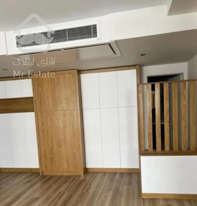 100متر اپارتمان کیلید نخورده(خوش نقش و شیک)