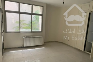 آپارتمان ۱۲۰ متری پرنور خیابان دانشگاه