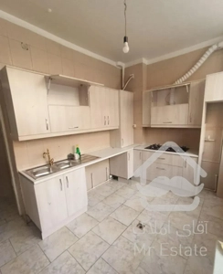 آپارتمان ۱۱۵متر بازسازی شده با ۸۰متر حیاط سنایی