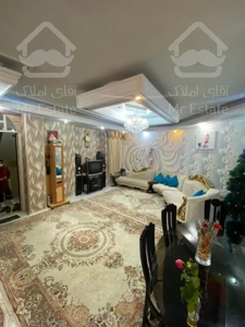 ۷۵متر دوخواب فول امکانات ۱۱ساله