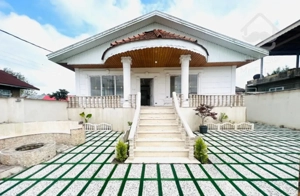 ویلای نوساز 270متری نزدیک شهر سندتکبرگ