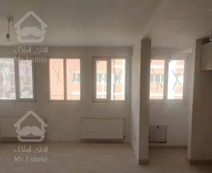 اپارتمان داخل مجتمع /85 متر /سه خوابه /نوساز