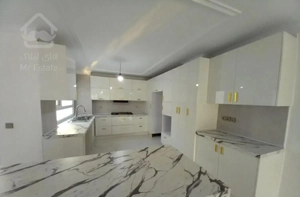 اجاره پاسداران 200 متر 4 خواب تکواحدی / تبدیل