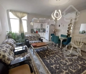 56متر دوخواب/خوش نقشه/طبقه آخر رو به آفتاب