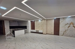 145متری/پلاک چهارم خیابان شمس ابادی/همکف جنوبی