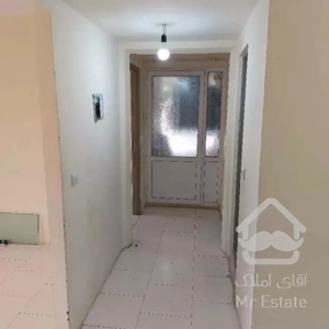 آپارتمان خام در بهترین نقطه پرند