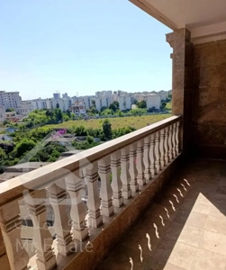 ۱۳۰ متری ۲ خوابه کف پارکت در پاسداران