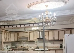 آپارتمان ۳طبقه با یک طبقه پارکینگ