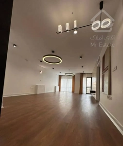 ۲واحد ۲۱۷ متری در تاپ لوکیشن نیاوران غرق نور