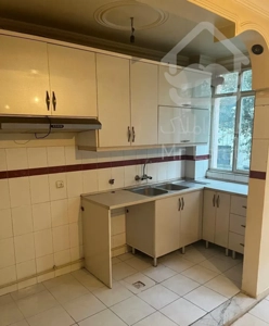 ۴۰ متر با پارکینگ (املاک آرتین)