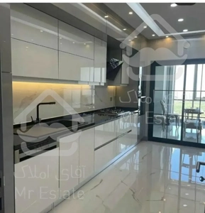 آپارتمان ۱۲۱متری پرنور آفتاب سالن پرده خور