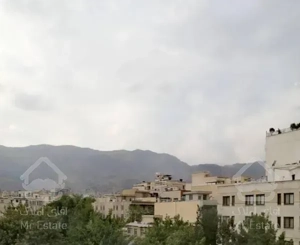 نیاوران مژده۱۳۵متر ۳خواب ویو مشجر ۲پارکینگ