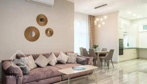 ۸۹ متری روبه روی پارک ساعی