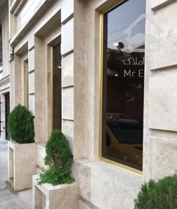 گوهردشت ۱۳۸ متر . ۳ خواب . رو به خیابان