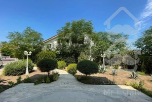 رهن و اجاره ویلا ۷۰۰ متری در شهرک دریاکنار