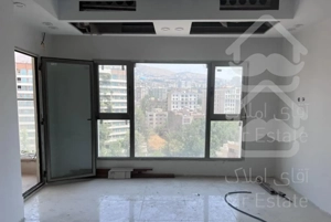 ازگل ۸۲ متر طبقه ۱۰ نور و نقشه