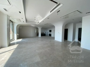 فرمانیه٢٤٠متر٣خواب{سنبل}لابی+مشاعات+٤ساله+٢p