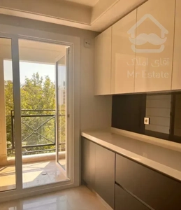 اپارتمان ۱۸۵ متر / محصور در باغ چنار