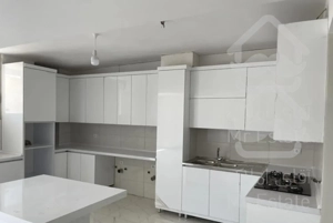 ۱۳۰ متری / خردمند/ سالن بزرگ