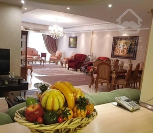 ۱۷۳ متر، قلب کامرانیه جنوبی ( طاووس )