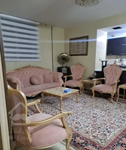 آپارتمان ۱۰۰ متری خوش نقشه خامنه ای