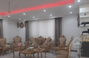 تک واحدی ۲پارکینگه
