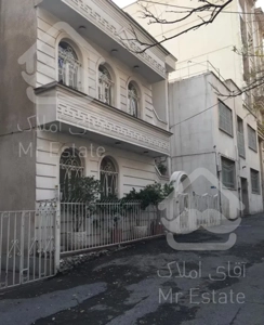 سه خواب حیاط دار قدیمی تمیز محدوده عمار