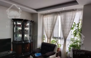 آپارتمان ۸۴ متری خوش نقشه با نور