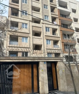 ۵۰ متر ۴ساله/خوش نقشه و شیک/مختص سرمایه گذاری