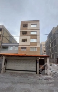 تک واحدی/زندگی بدون همسایه دیوار به دیوار