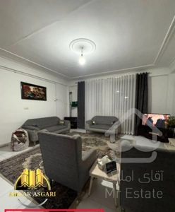 فروش آپارتمان(83متری)خوش نقشه پشت فرمانداری