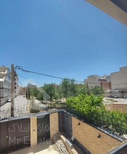 منزل ویلایی ۴ طبقه صفر / غرضی