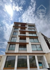 140متری کلید نخورده سوهانک /برند و مدرن /سه خوابه