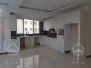 ۱۱۴ متر ویو ابدی دوبر نورگیر خوش نقشه