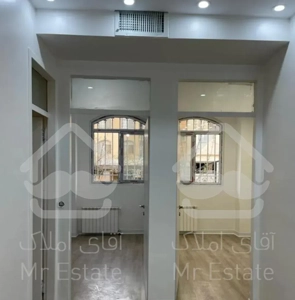 خ ارم کوچه نسیم ۵۳ متری (( طبقه اول ))