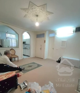 فروش آپارتمان ۷۵ متری ۲ خوابه همکف در جمهوری